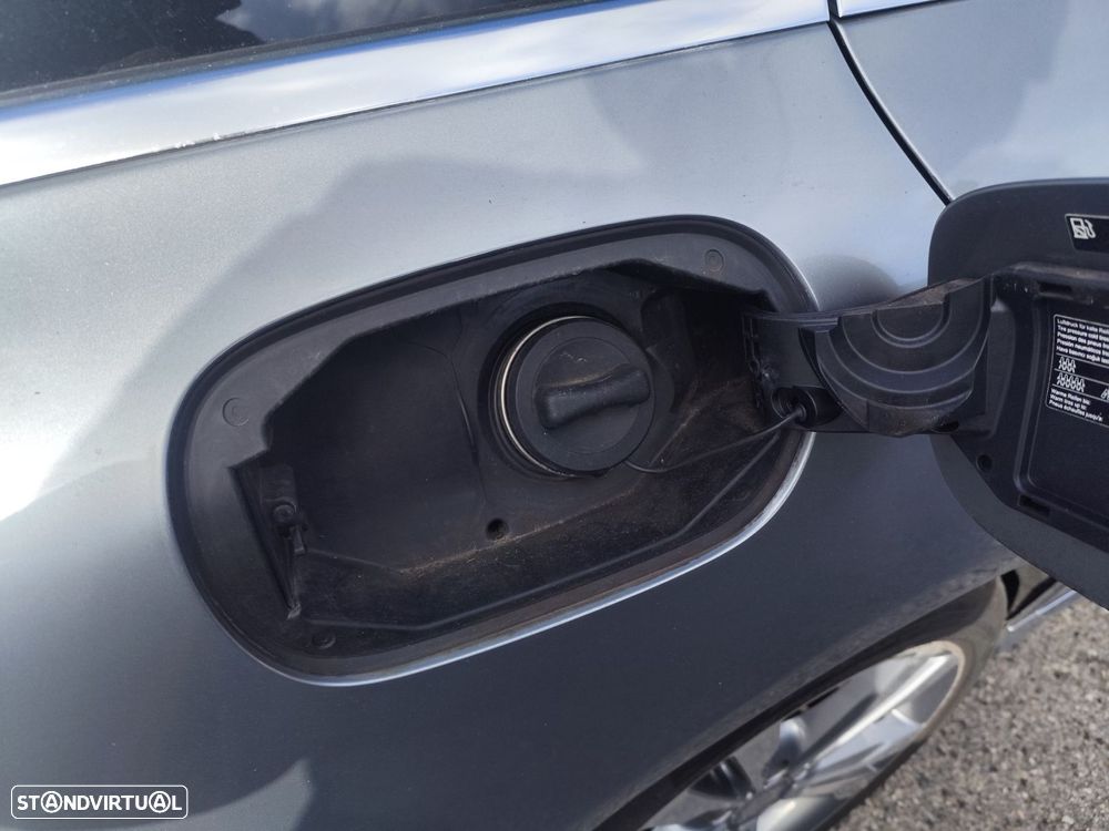 Mercedes-Benz C 350 e - 31