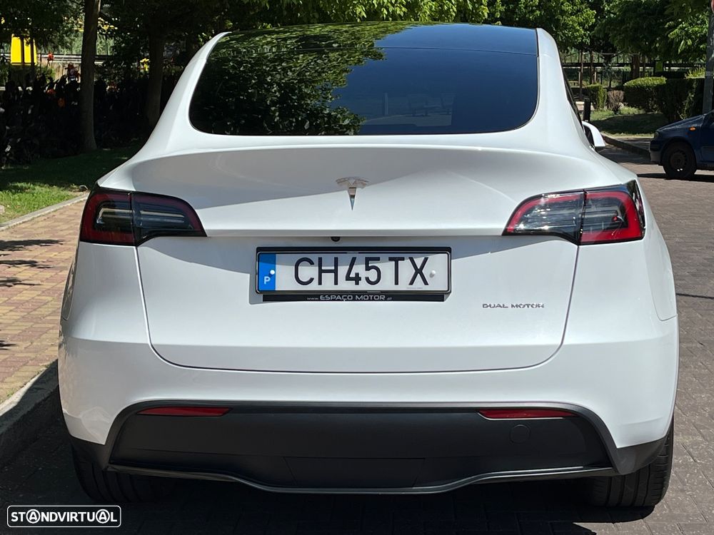 Tesla Model Y Long Range Dual Motor AWD - 4