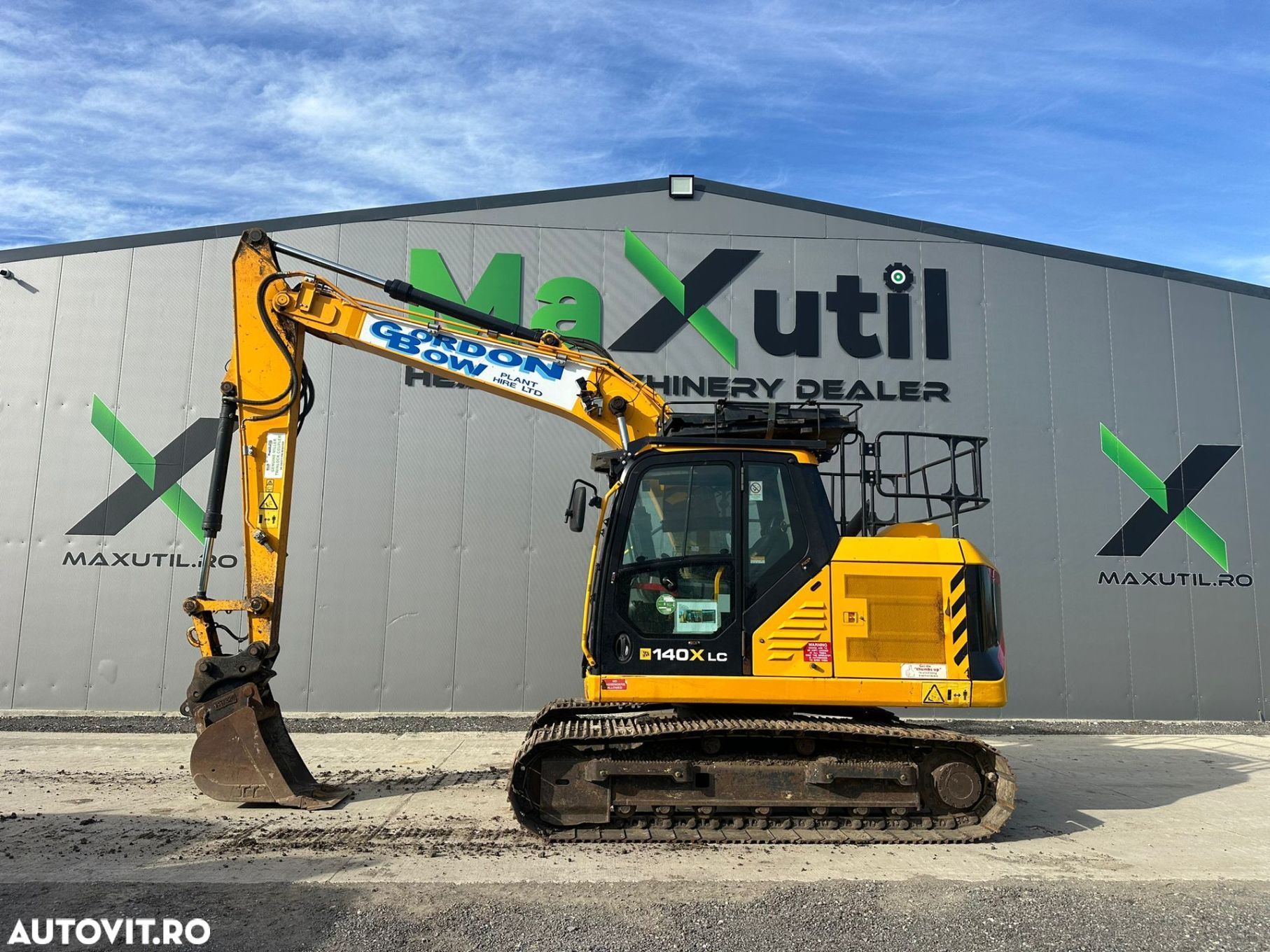 JCB 140XL FL Excavator - 1