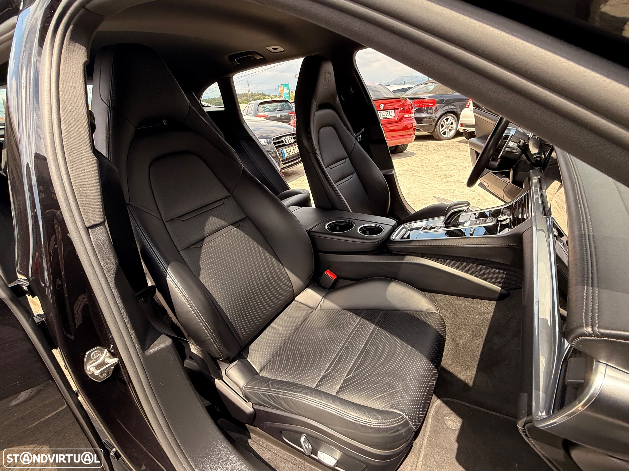Porsche Panamera Sport Turismo 4 E-Hybrid 10 Years Edition - 54