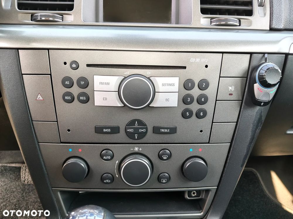 Opel Vectra 1.8 Cosmo EasyTronic - 8