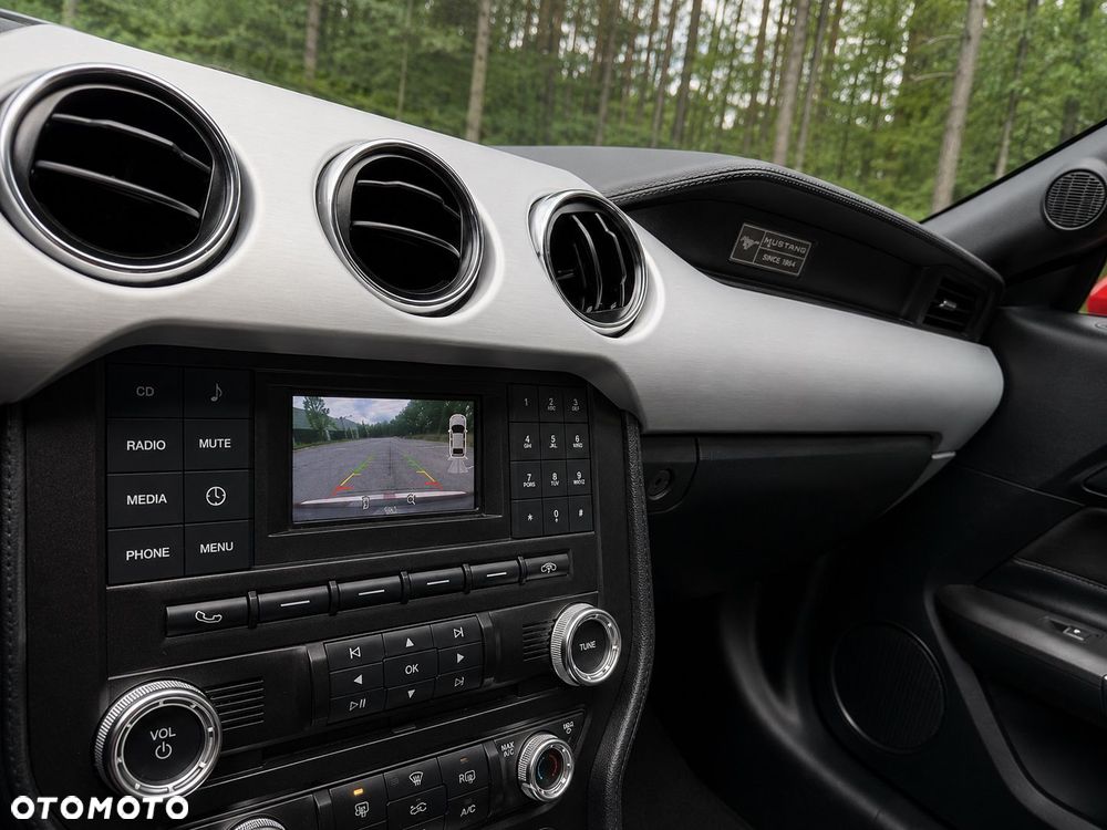 Ford Mustang 3.7 V6 Premium - 12
