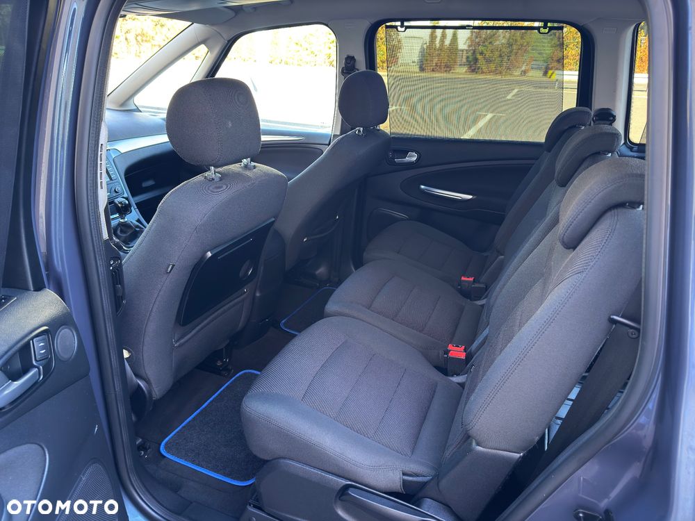 Ford Galaxy - 20