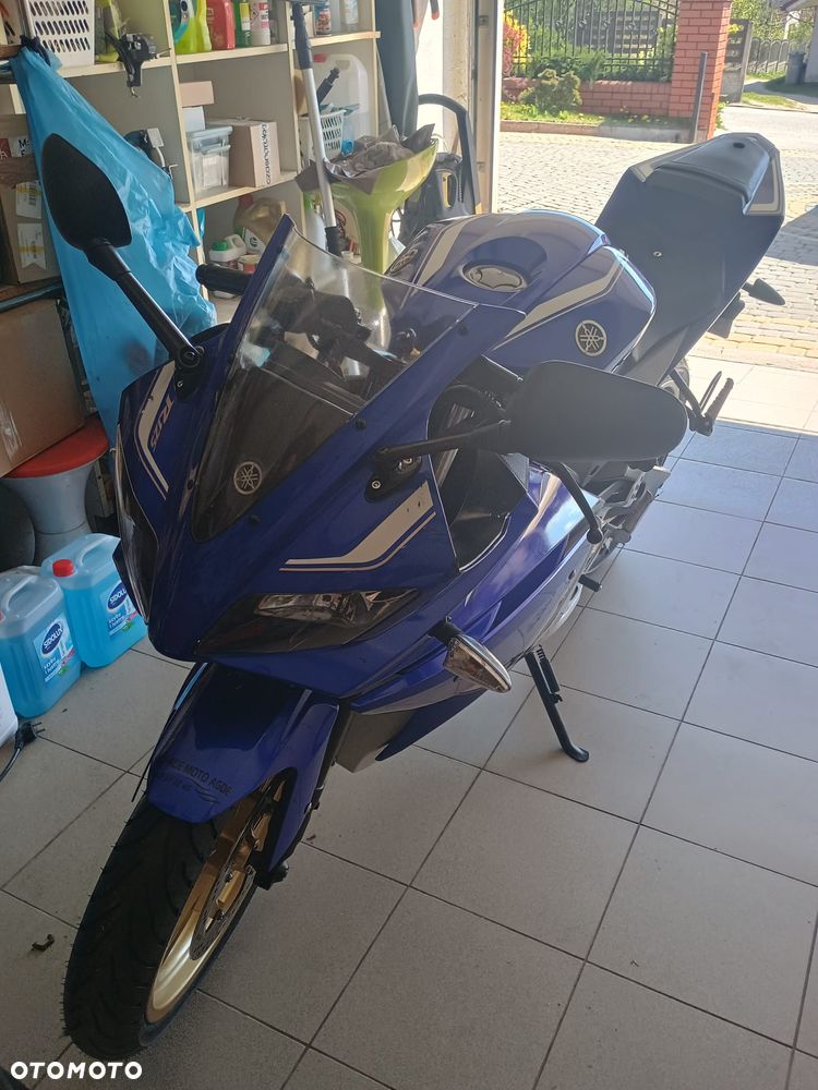 Yamaha YZF - 5