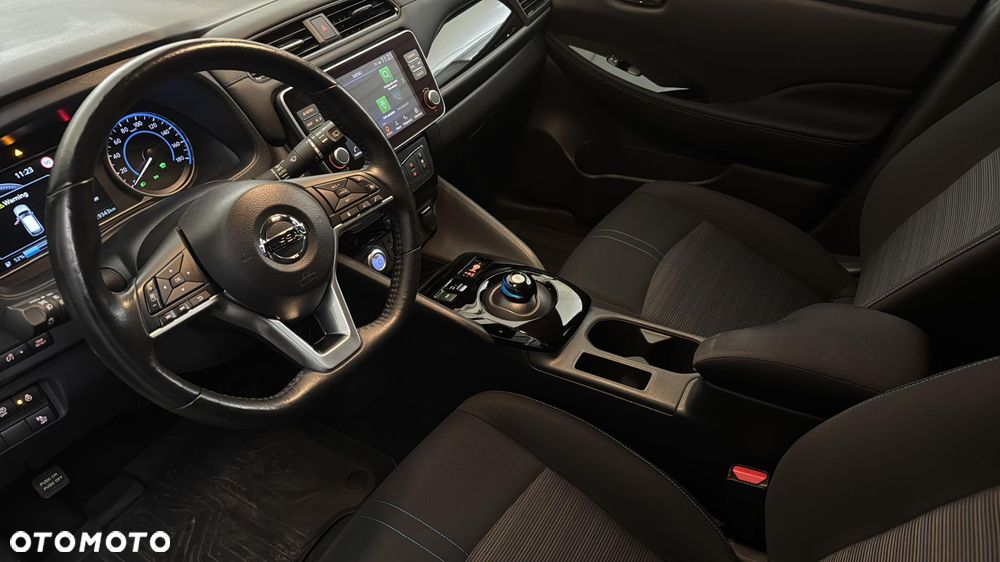 Nissan Leaf 40kWh N-Connecta - 9