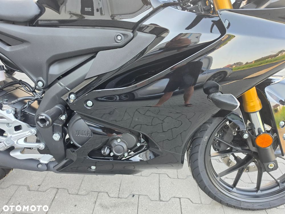 Yamaha YZF - 20