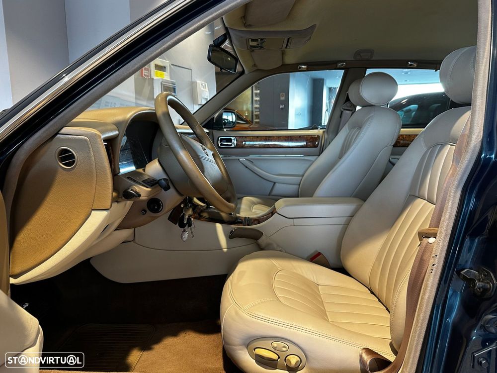 Jaguar Sovereign 3.2 Aut. - 11