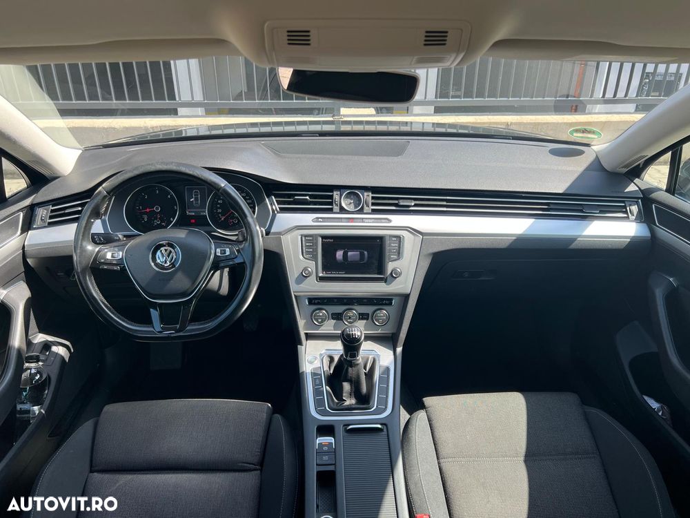 Volkswagen Passat 2.0 TDI Comfortline - 10