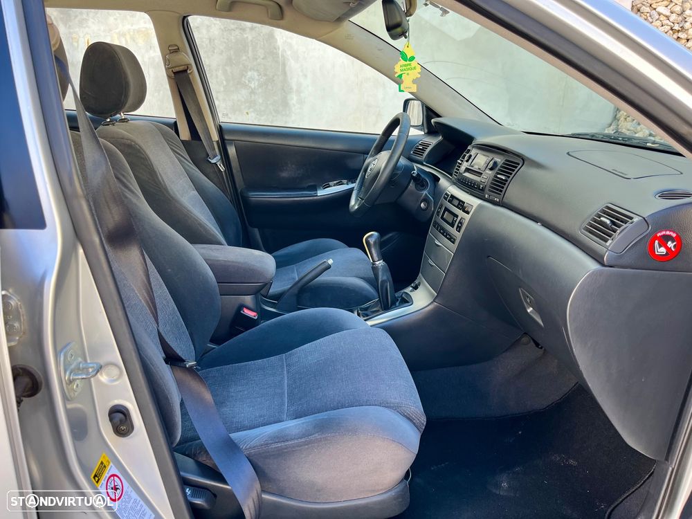 Toyota Corolla 2.0 D-4D P. Set Terra - 19