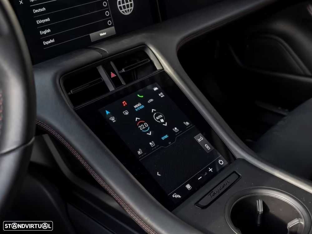 Porsche Taycan Sport Turismo - 16