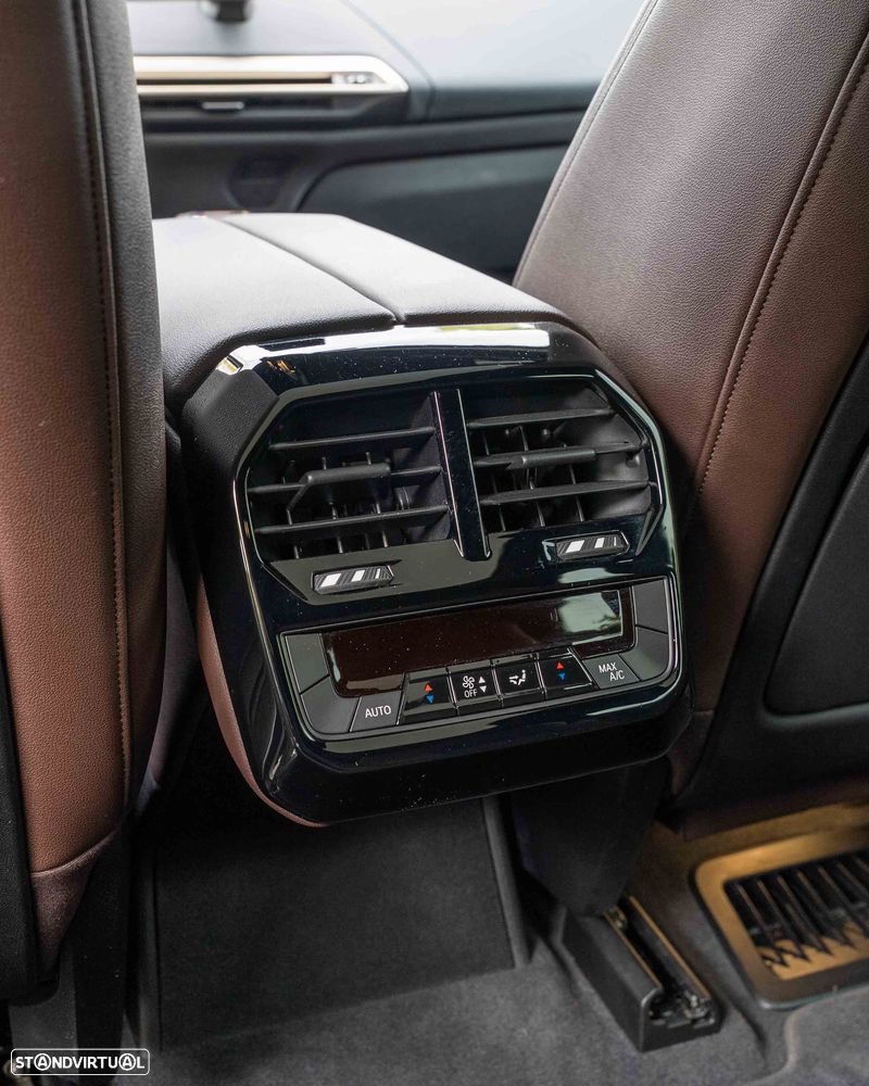 BMW iX xDrive40 - 25