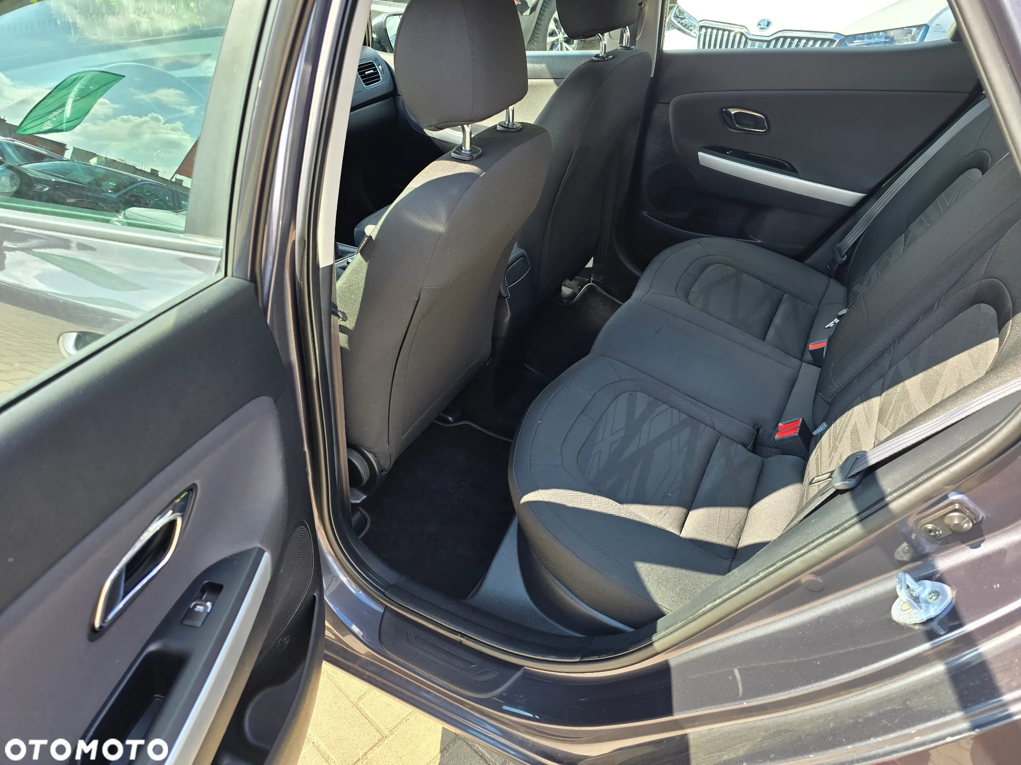 Kia Ceed - 9