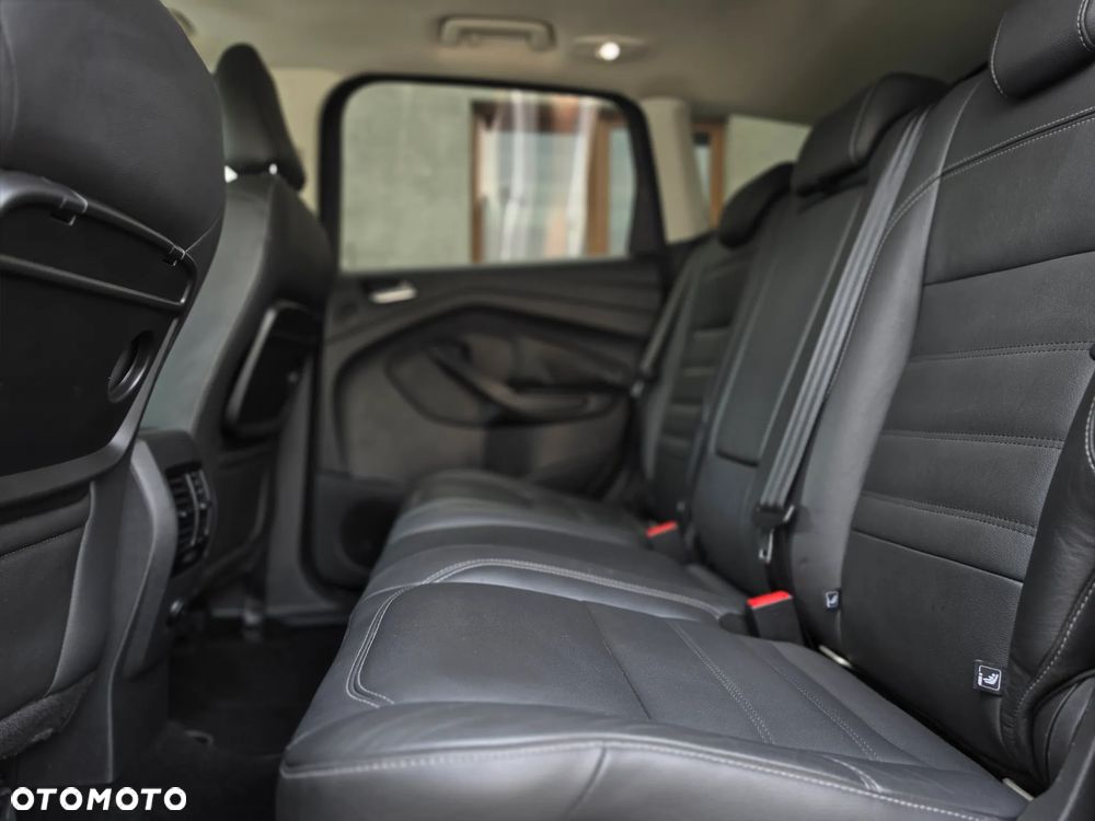 Ford Kuga - 25