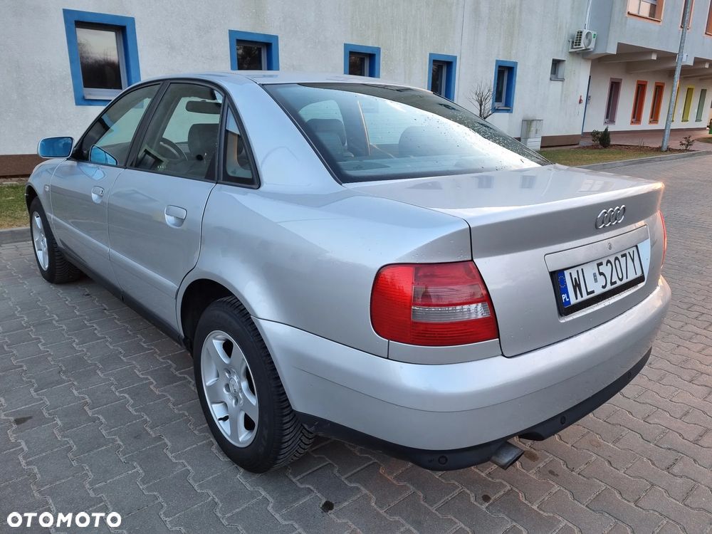 Audi A4 Limousine - 27