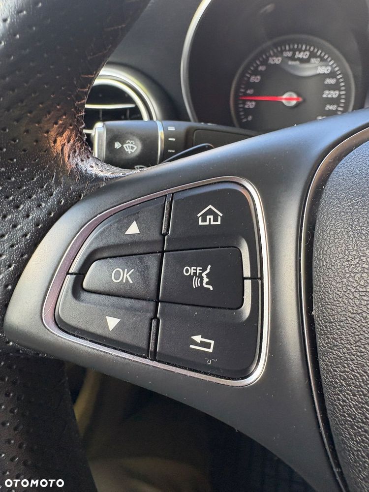 Mercedes-Benz GLC - 21