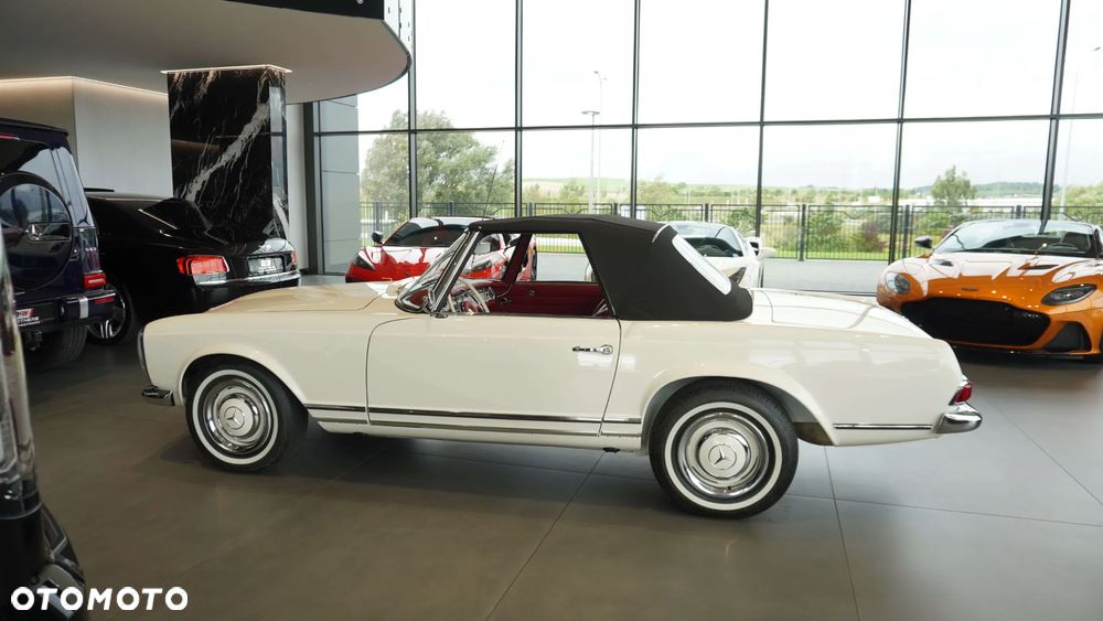 Mercedes-Benz SL - 16