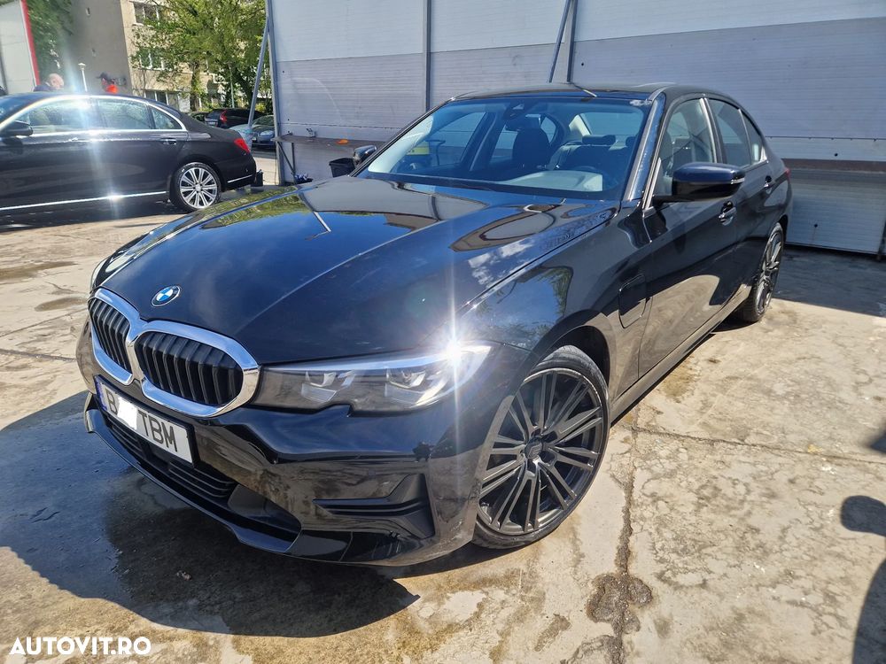 BMW Seria 3 330e Aut. Advantage - 13