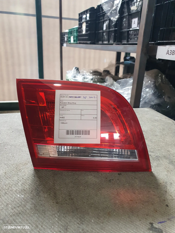 FAROLIM ESQUERDO MALA AUDI A3 8P / 8P4945093D