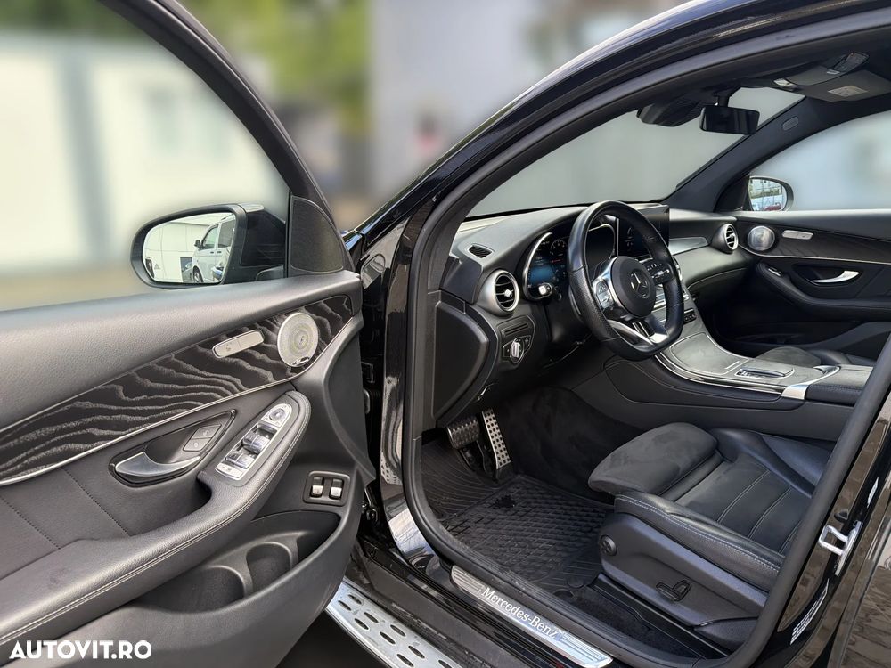 Mercedes-Benz GLC Coupe 300 e 4Matic 9G-TRONIC AMG Line Plus - 10