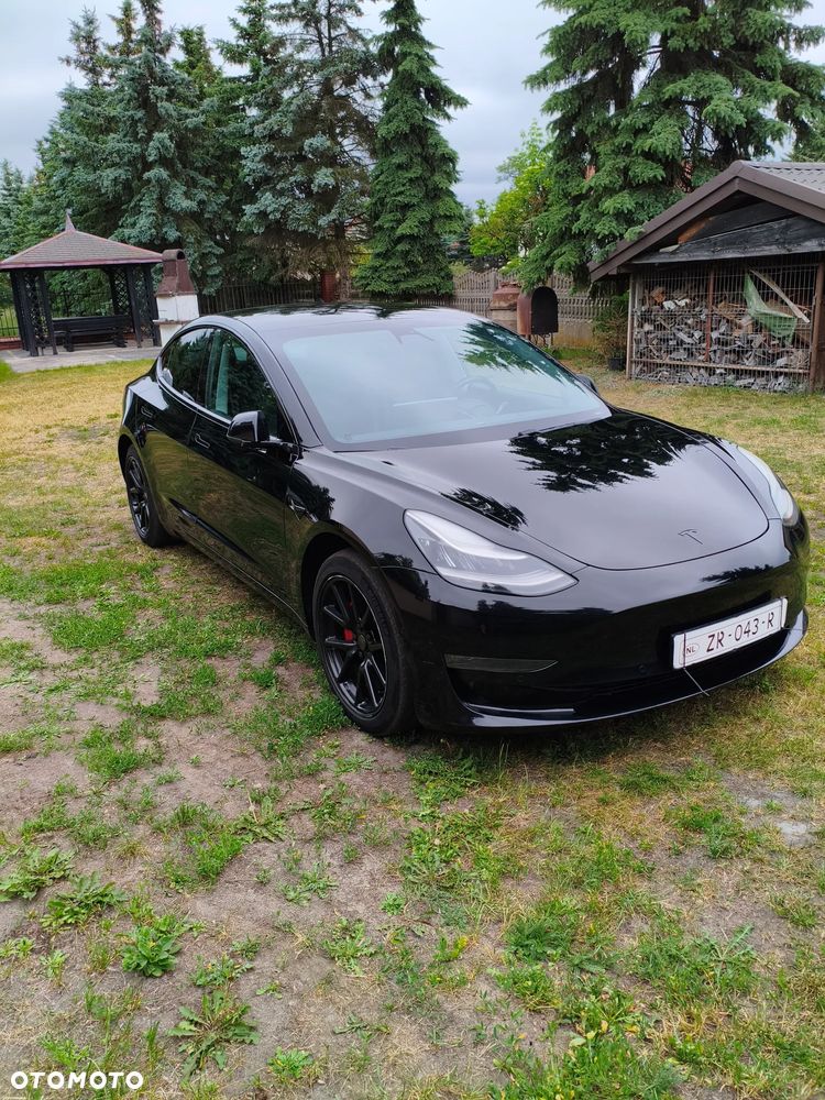 Tesla Model 3 Long Range AWD - 1