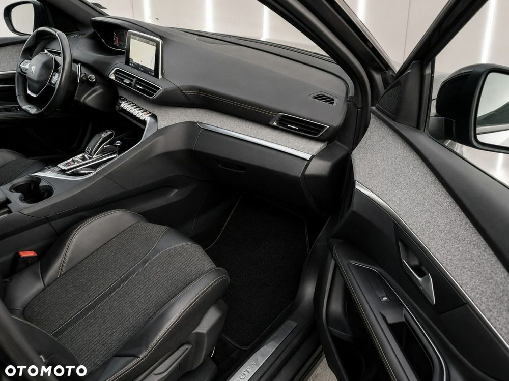 Peugeot 3008 - 12