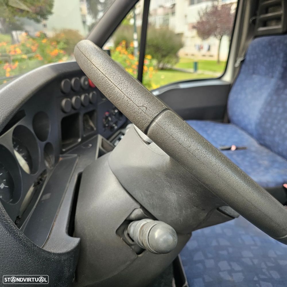 Iveco 35 C 13 Isótermica - 11
