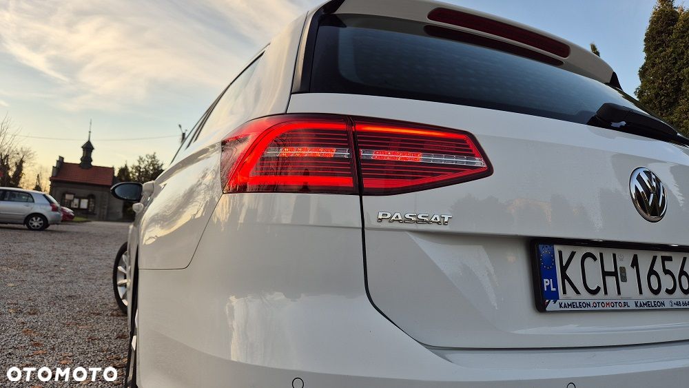 Volkswagen Passat - 8