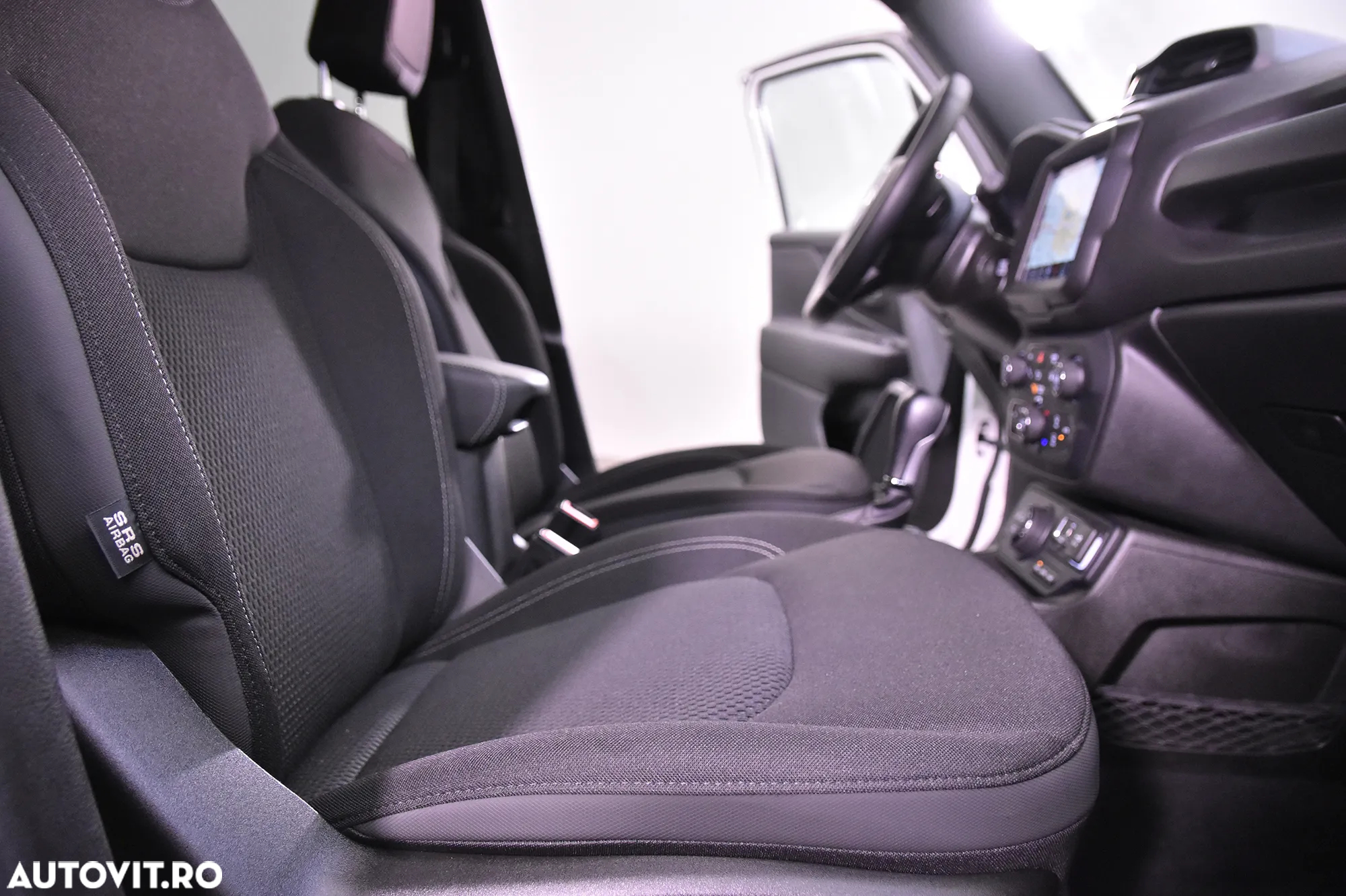Jeep Renegade - 11