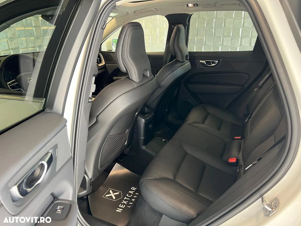 Volvo XC 60 Recharge T6 Twin Engine eAWD Inscription Expression - 13