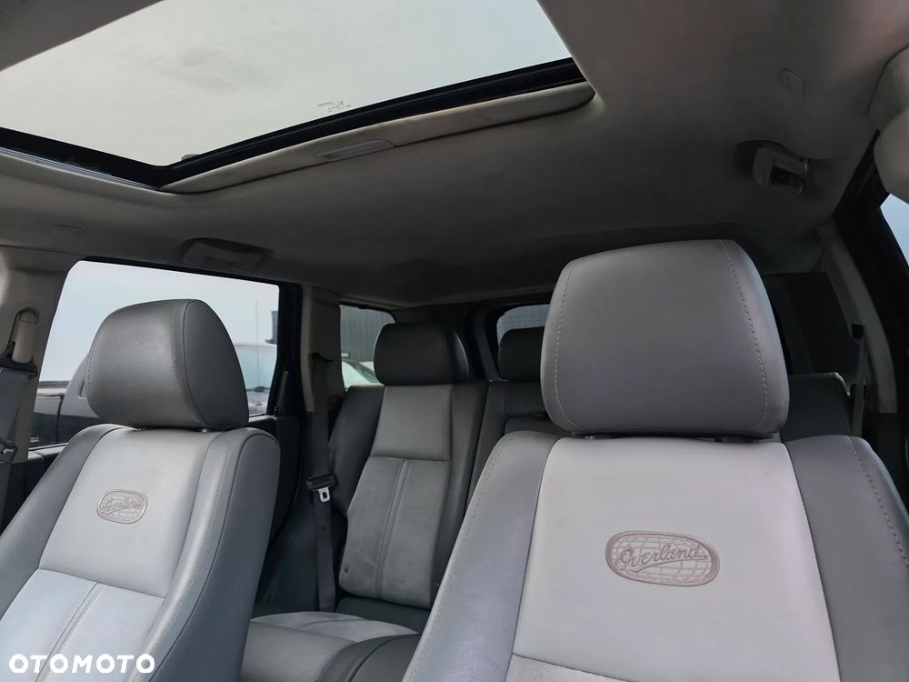 Jeep Grand Cherokee - 13