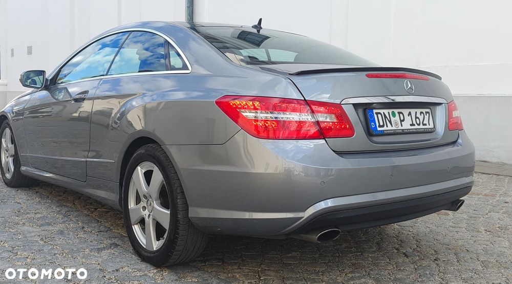 Mercedes-Benz Klasa E 350 CDI DPF BlueEFFICIENCY 7G-TRONIC Avantgarde - 4