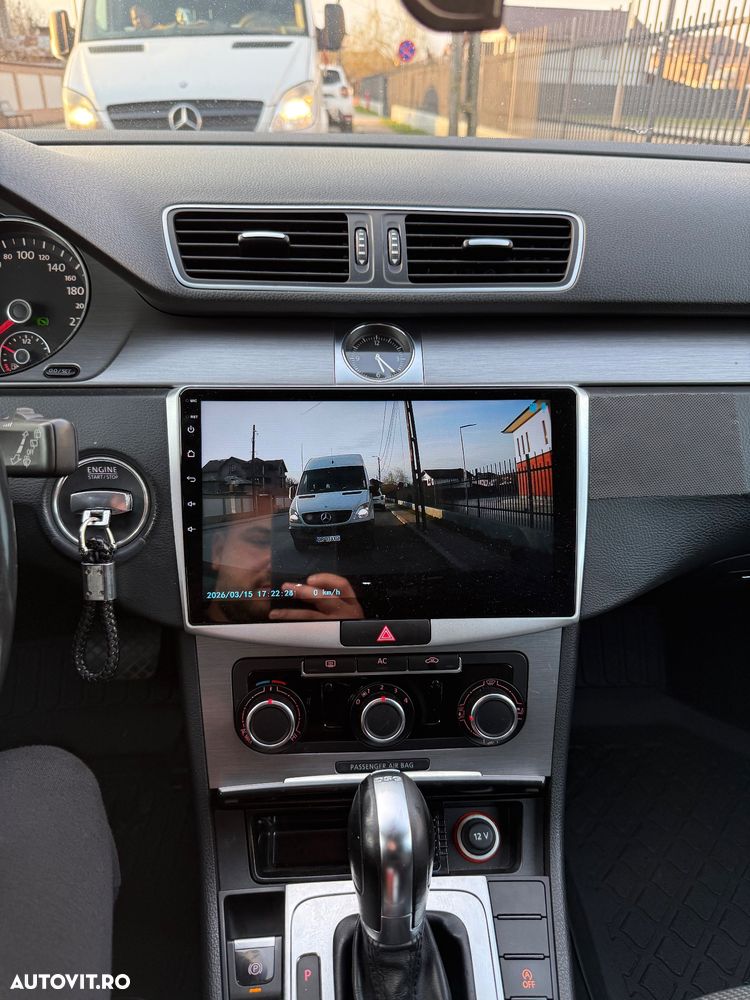 Volkswagen Passat 2.0 TDI BlueMotion Technology Comfortline DSG - 9