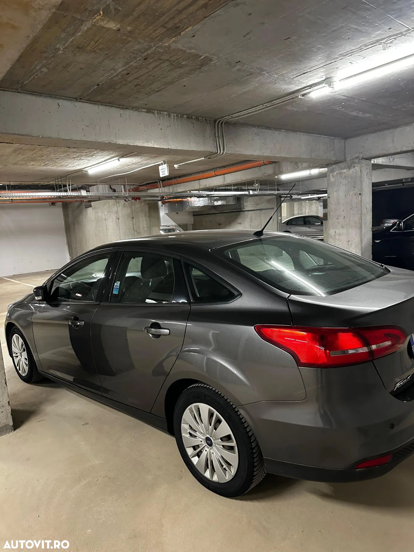 Ford Focus 1.0 EcoBoost ST-Line - 1