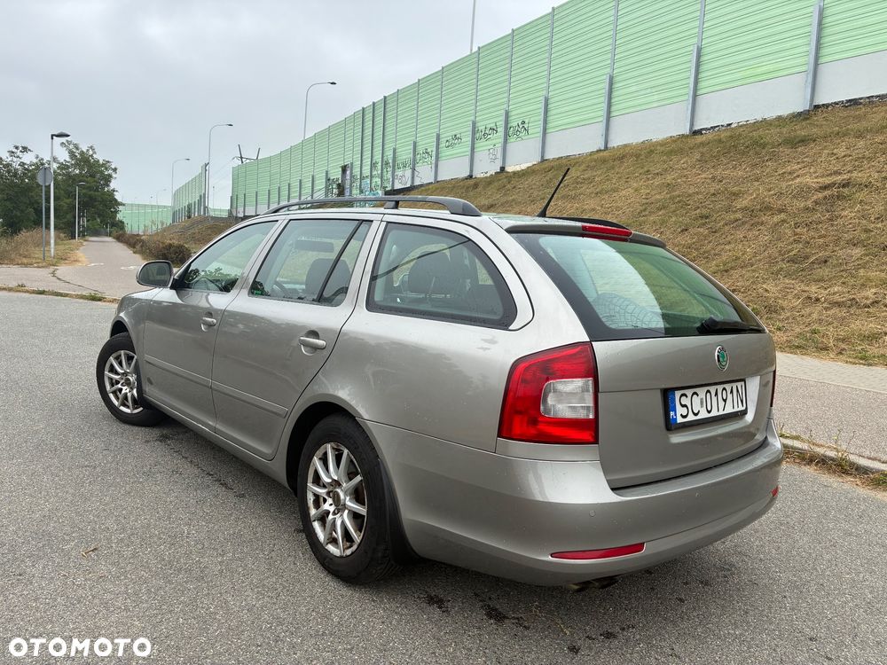 Skoda Octavia 1.4 TSI Ambiente - 6