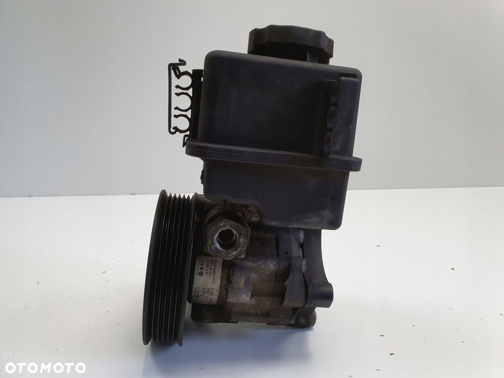 Mercedes Sprinter 906 2.2 CDI POMPA WSPOMAGANIA A0064667801 - 5