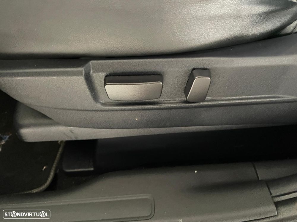 Mitsubishi Outlander 2.0 MIVEC Instyle Navi+ - 21