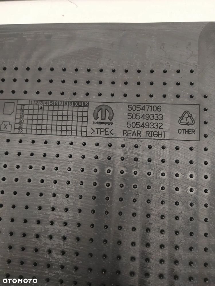 ALFA ROMEO GIULIA DYWANIKI WYCIERACZKI WYCIERACZKA GUMOWE CZARNO CZERWONE NOWY ORYGINAŁ - 5