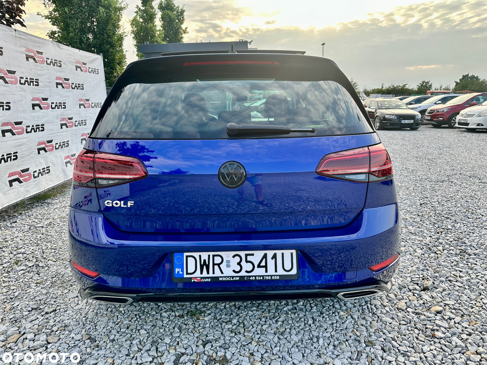 Volkswagen Golf - 10