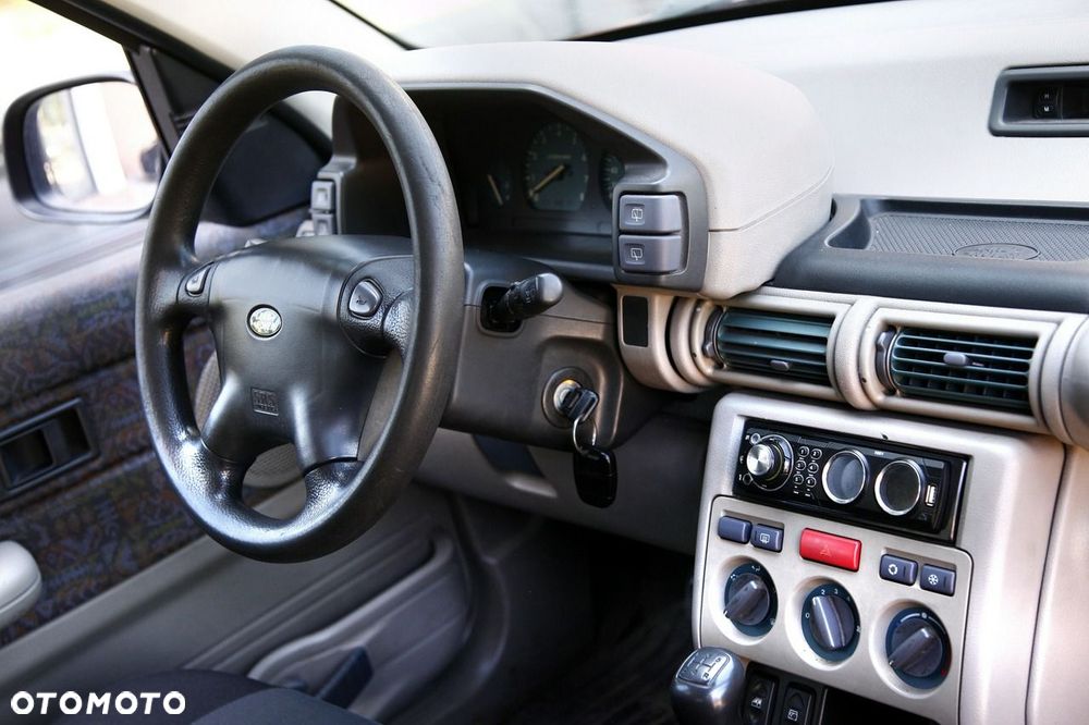 Land Rover Freelander - 11