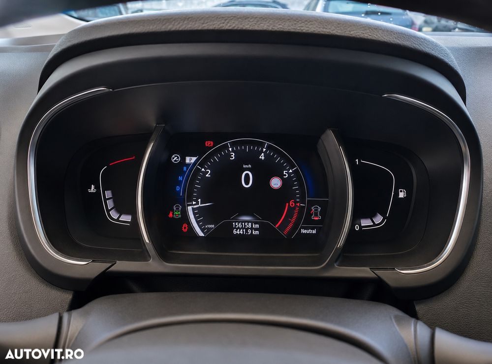 Renault Grand Scenic - 15