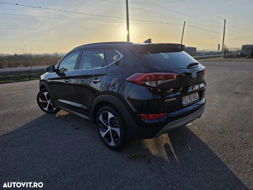 Hyundai Tucson 2.0 CRDI 4WD Automatik Style - 3