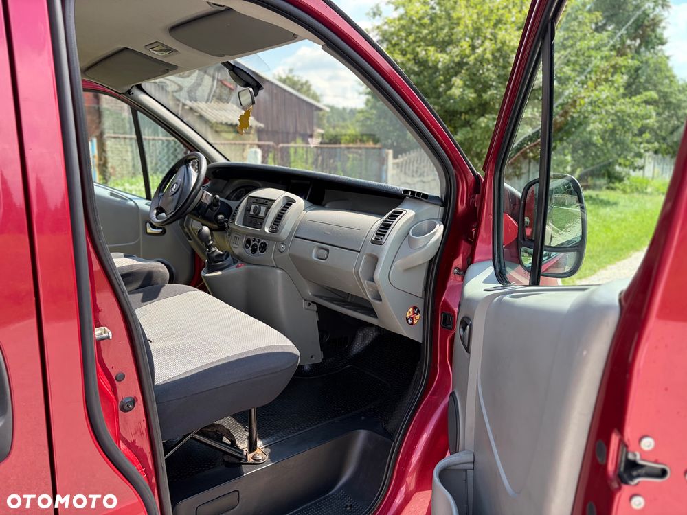 Opel Vivaro L2H1 2.9t - 13