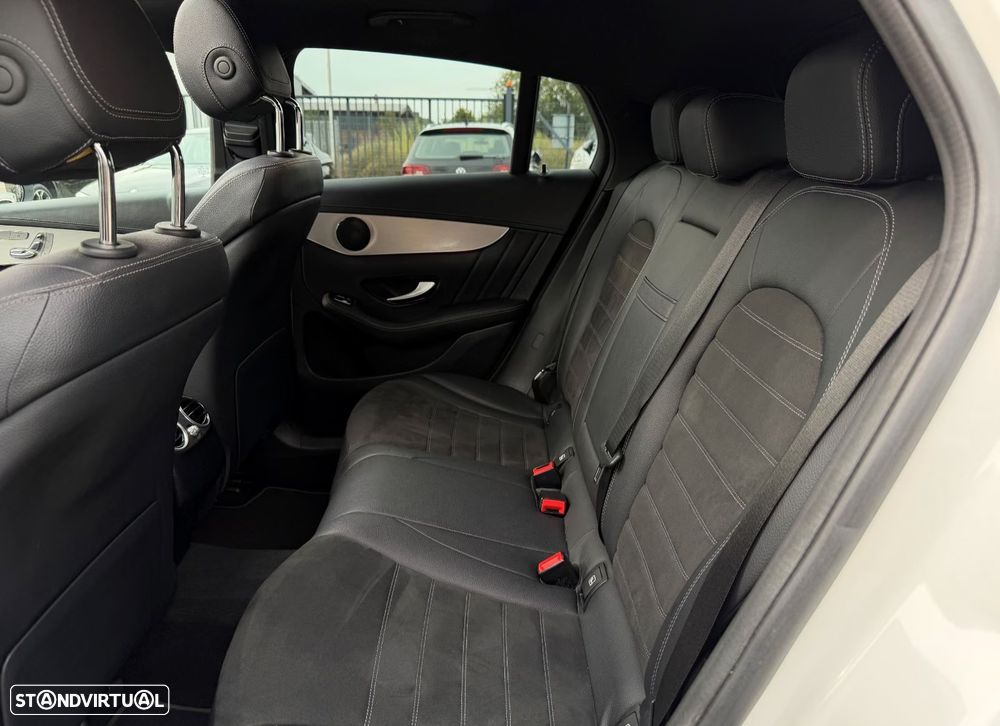 Mercedes-Benz GLC 300 de Coupe 4Matic 9G-TRONIC AMG Line Plus - 16