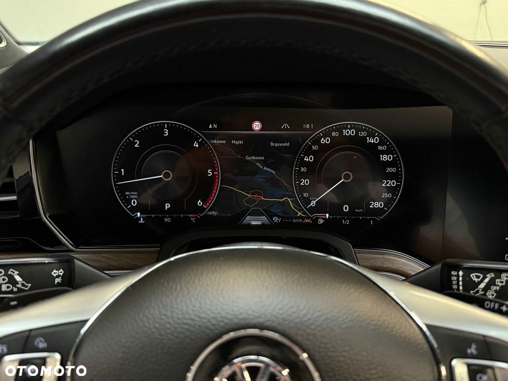 Volkswagen Touareg - 31