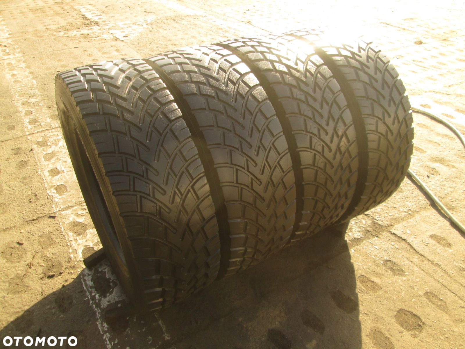Opony ciężarowe 295/60/22.5 Goodyear ULTRA GRIP MAX D. Opony ciężarowe - 2