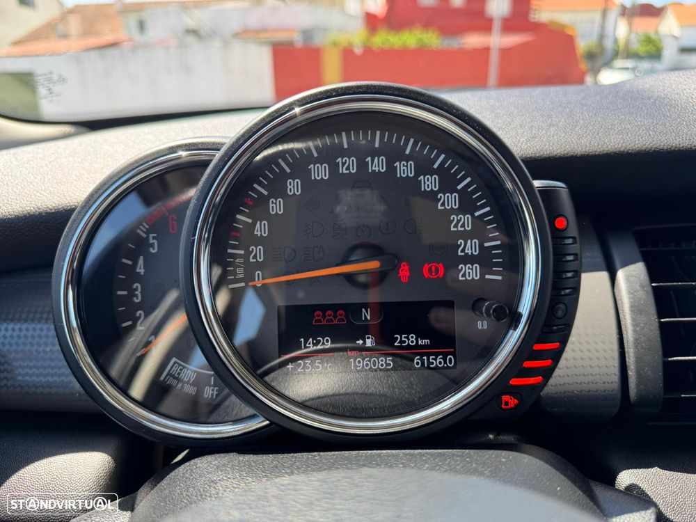 MINI 5 Portas Cooper D Seven - 10