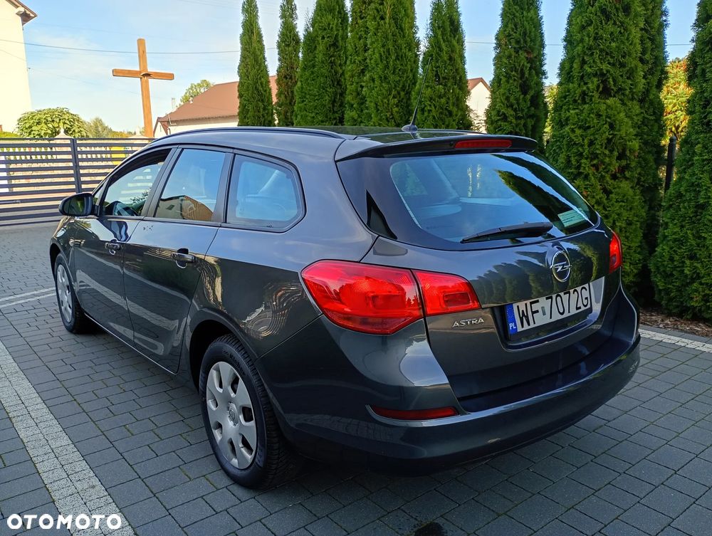 Opel Astra - 4