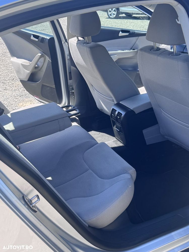 Volkswagen Passat 1.4 TSI BlueMotion Technology Comfortline - 11