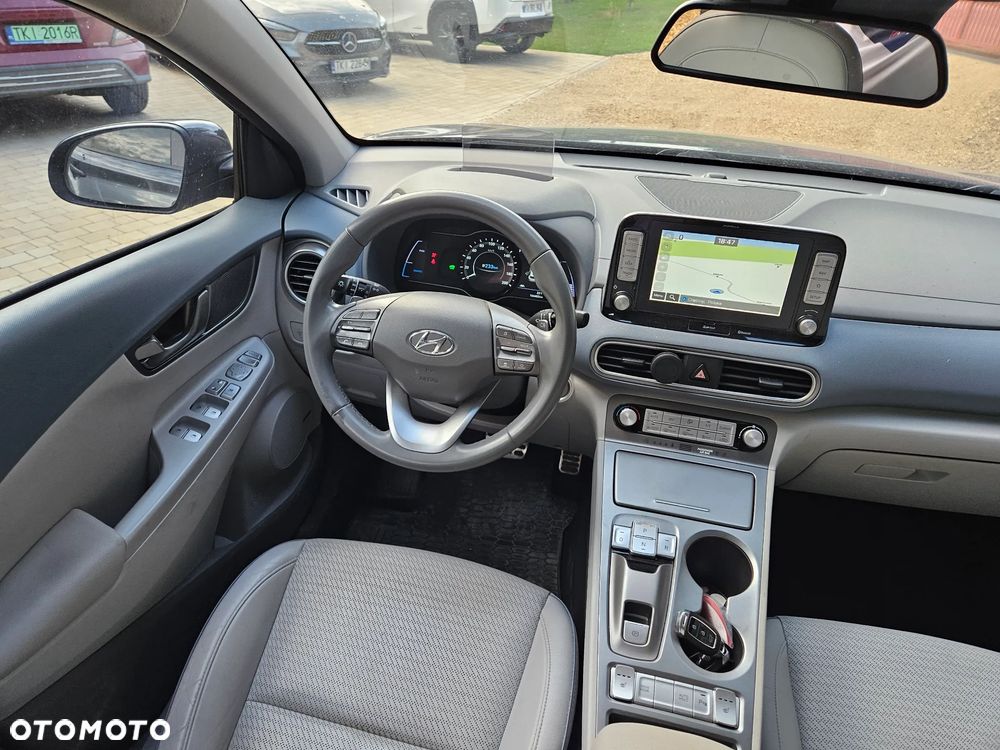 Hyundai Kona 64kWh Platinum - 13