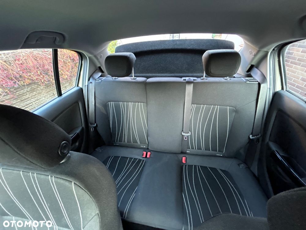 Opel Corsa 1.4 16V 111 - 29